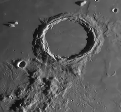 Moon images in turbulent air movement with an STF Mirage 7 and an ASI 178MC on January 19, 2024