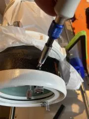 Installation of an aperture ring for the primary mirror