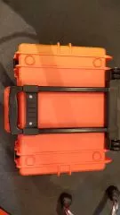 Gebraucht: Hartschalenkoffer mit Wrfelschaum (benutzt), Trolley, orange Innenmae 50x30x15cm