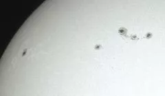 Sonnenaufnahmen im Weißlicht mit dem Skymax90 von Sky-Watcher